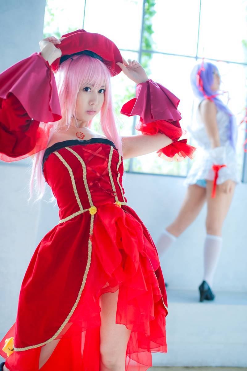 [Cosplay] 双姐妹性感cos制服写真